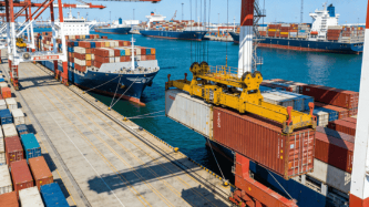 Maintaining pharmaceutical cold chain integrity across unpredictable global airport tarmac transfers