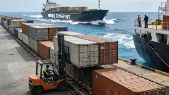 How breakdown formatting in a freight forwarder quotation builds trust with international buyers