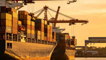 Simple pre loading checks your ground crew can perform to reduce cargo damage inside industrial reefers