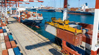 How forwarders leverage long term carrier allocation contracts to stabilize volatile export pricing from china to brazil freight cost lines
