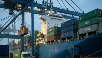 Securing direct ocean vessel space allocation when shipping from asia ports to north america trade gateways