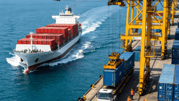 How global forwarders choose transshipment port hubs with optimal container crane productivity levels