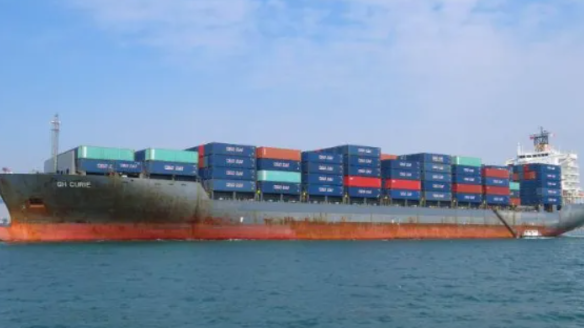 Container ship