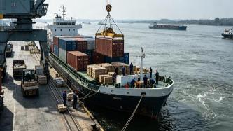 Overcoming acute general purpose container deficits through optimized placement workflows using alternative nor non operating reefer explanation options