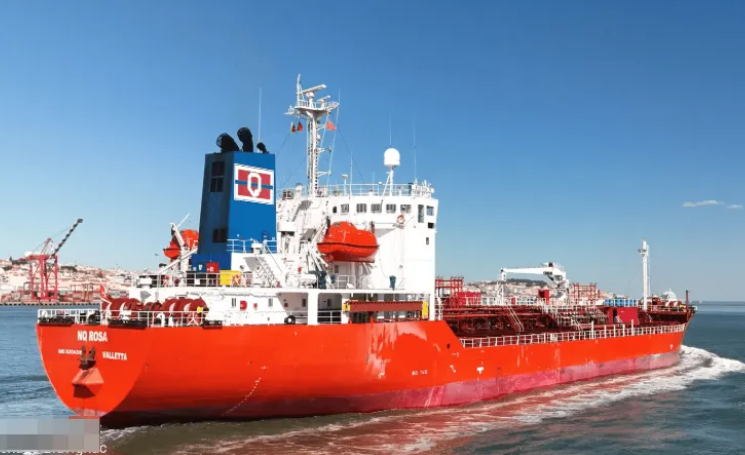 2000 liters of phosphoric acid leaked! An accident occurred while the tanker was unloading at the port.