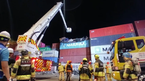 马士基集装箱在港口突发爆炸！暂未查明起因